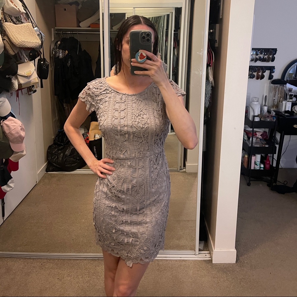 Mauve Lace Backless Dress